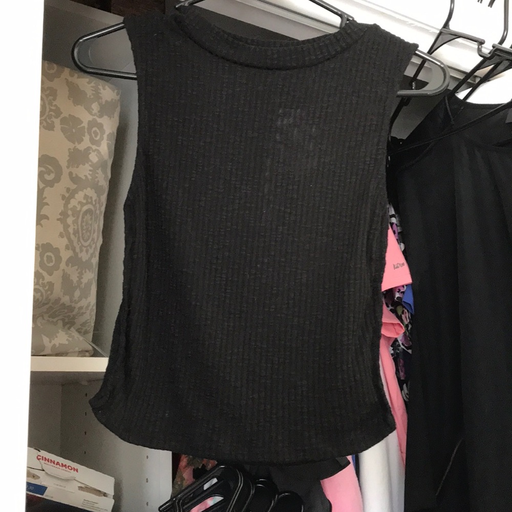 Black crop top